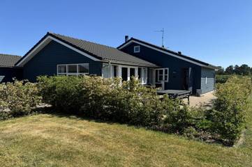 Ferienhaus für 6 Personen, mit Garten und Terrasse in Øster Hurup