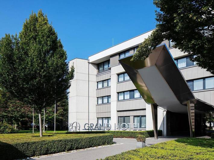 Hôtel pour 2 personnes, avec terrasse ainsi que piscine et sauna, animaux acceptés
