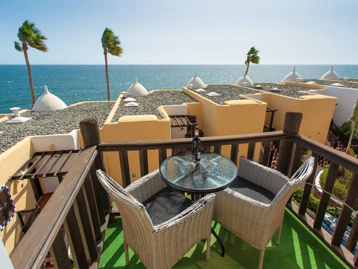 Ferienhaus für 2 Personen, mit Balkon und Terrasse sowie Pool in Playa del Águila