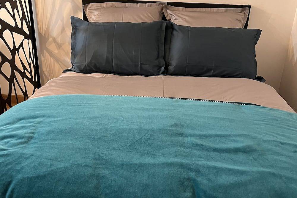 Entire apartment, Lovely studio 5 minutes to Paris-La-Defense in La Garenne-Colombes, Hauts-de-Seine