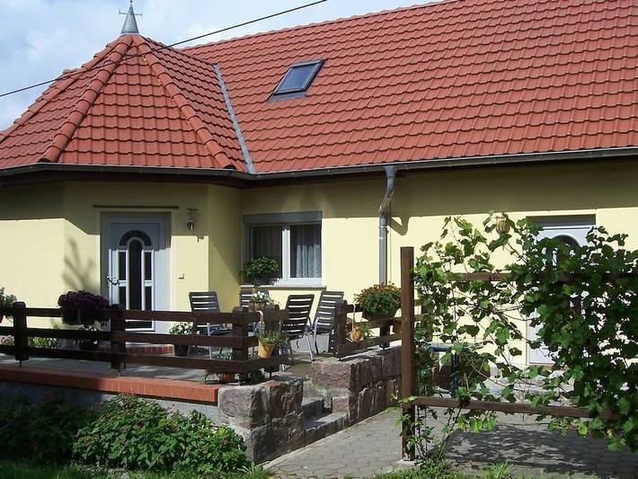 Ferienhaus für 3 Personen, mit Terrasse und Garten in Friedrichswalde