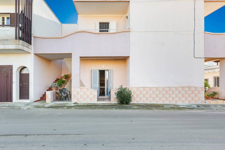 Location de vacances pour 5 personnes à Torre San Giovanni