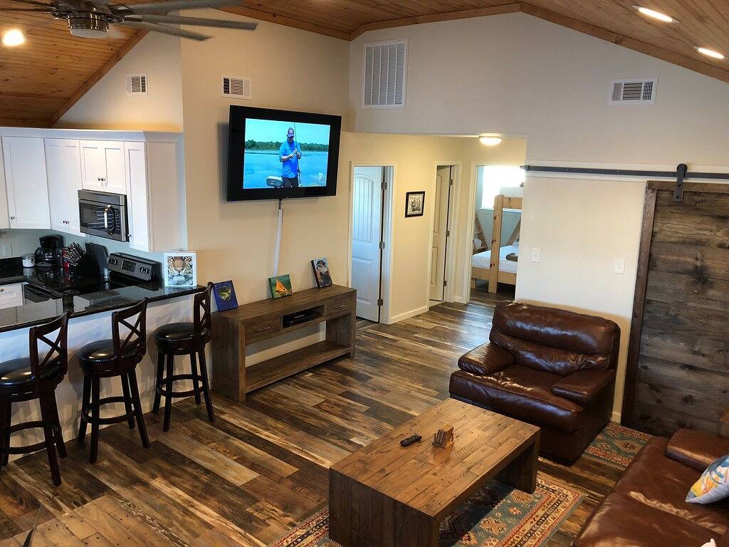 Kommen Sie und spielen Sie im Tiger's Den in Venedig, La! in Plaquemines Parish