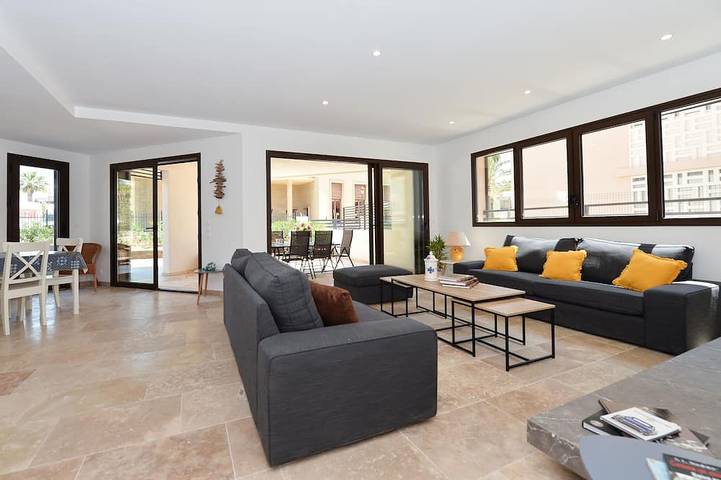 Ferienwohnung für 6 Personen, mit Garten und Terrasse in Sanary-sur-Mer