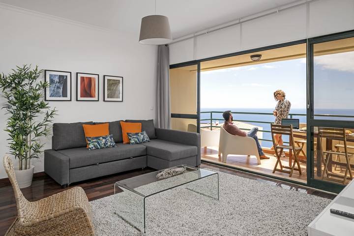 Gîte pour 6 personnes, avec Balcon à Caniço