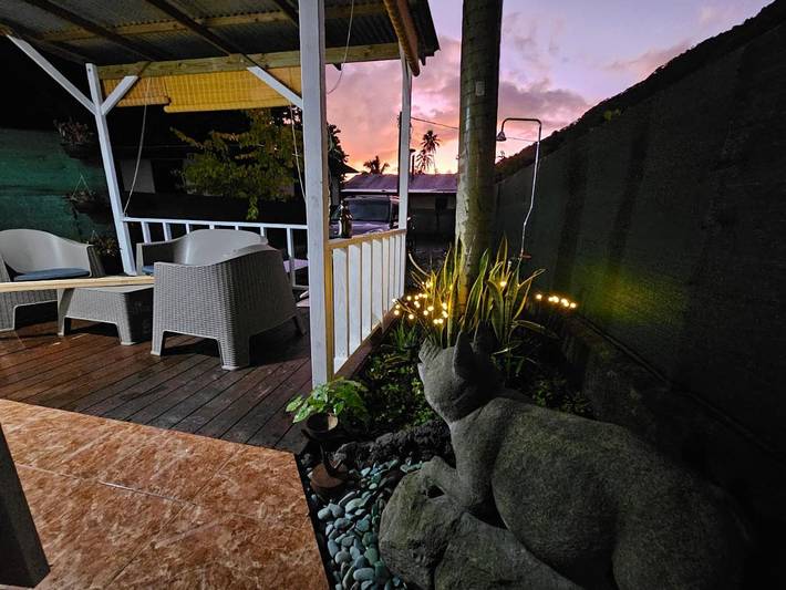 Location de vacances pour 9 personnes, avec jardin ainsi que piscine et vue dans Teahupo'o - 2