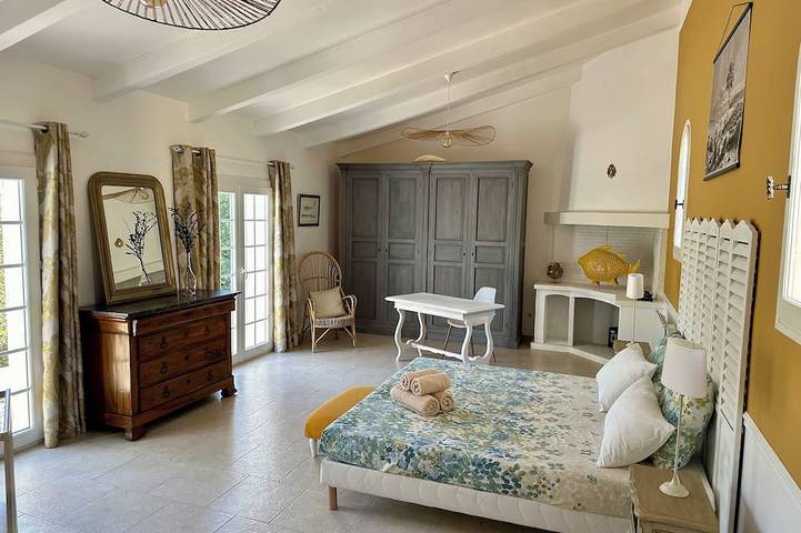 Location de vacances pour 10 personnes à Rougiers - 2