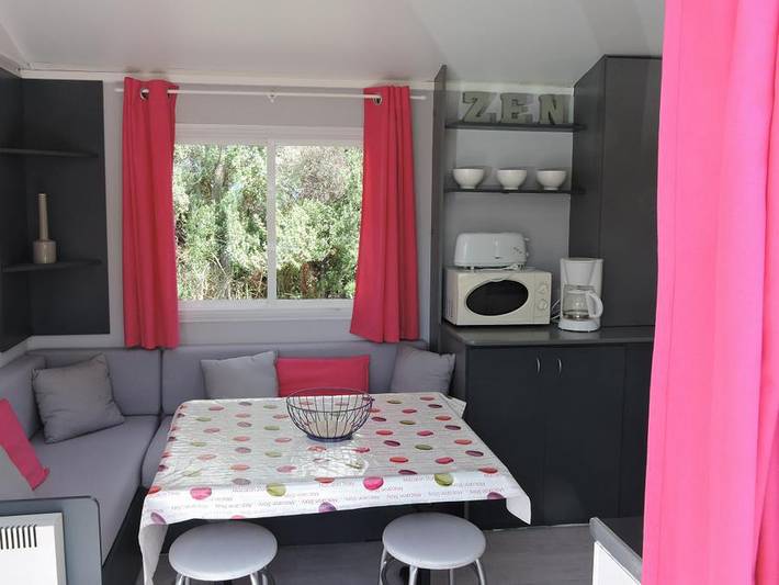 Camping pour 4 personnes dans Auvergne-Rhône-Alpes - 4