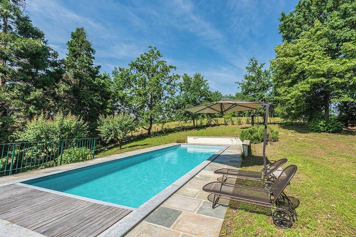Agriturismo per 10 persone, con giardino ad Asti (Comune)