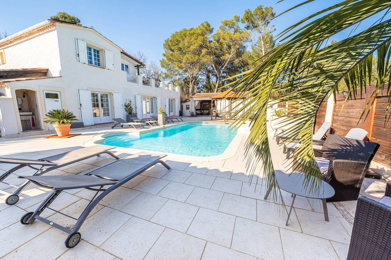 Villa Belle Évasion: piscina climatizada, aire acondicionado y parking privado in Trans-en-Provence, Region de Draguignan