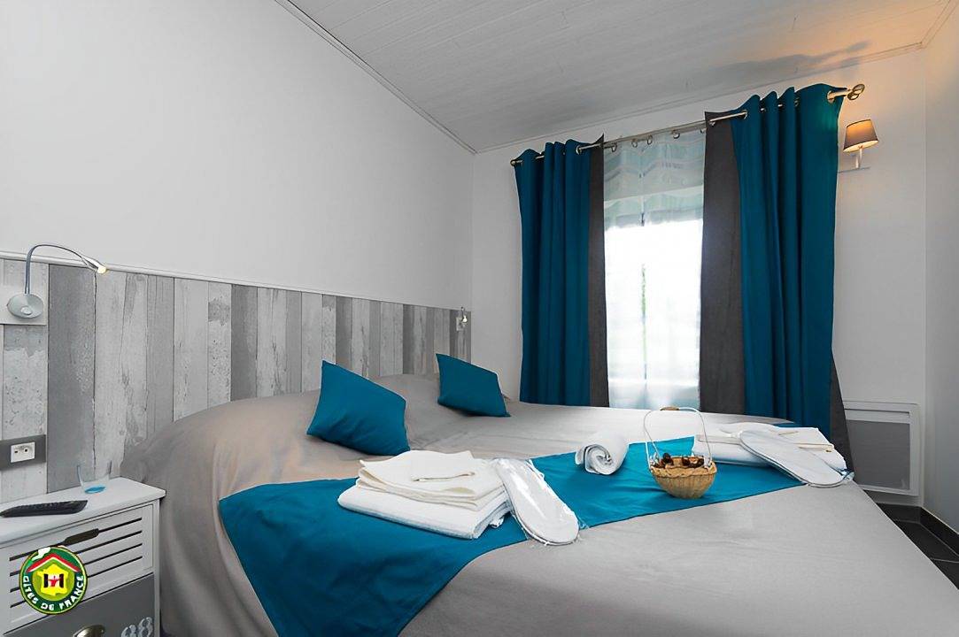 Au Dessus de Parady - Chambre La rigole in Gillonnay, Région de Vienne