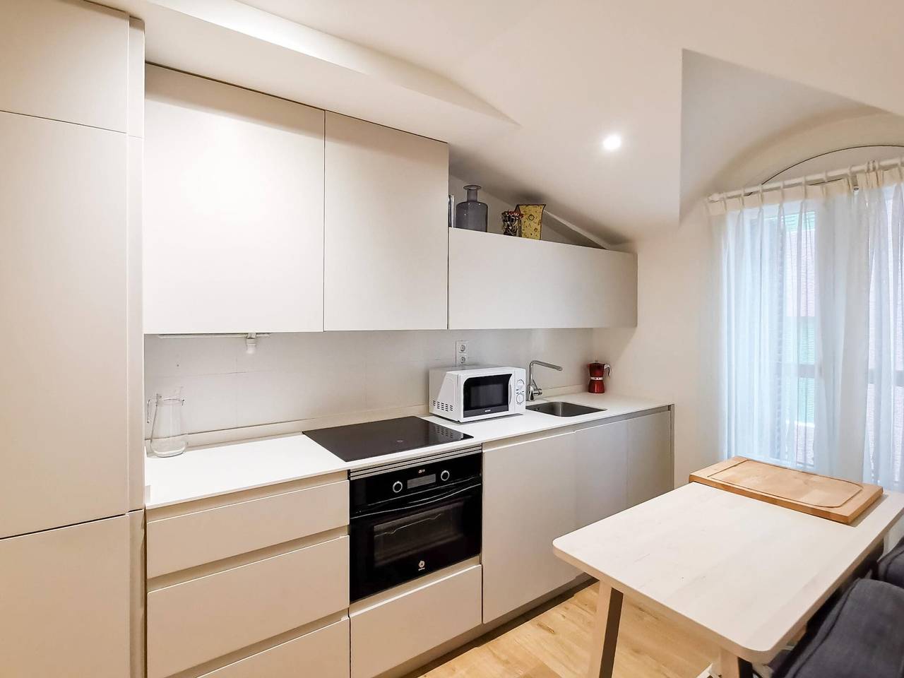 Apartamento entero, Zarautz: Charmant Appartement au Centre Historique à 5 min de la Plage in Zarauzko hondartza (Zarautz), Zarauz