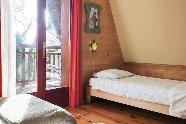 Location de vacances pour 6 personnes, avec piscine et jardin à Lavercantière - 4