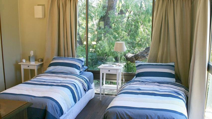 Cottage for 6 people, with garden and terrace in Western Australia