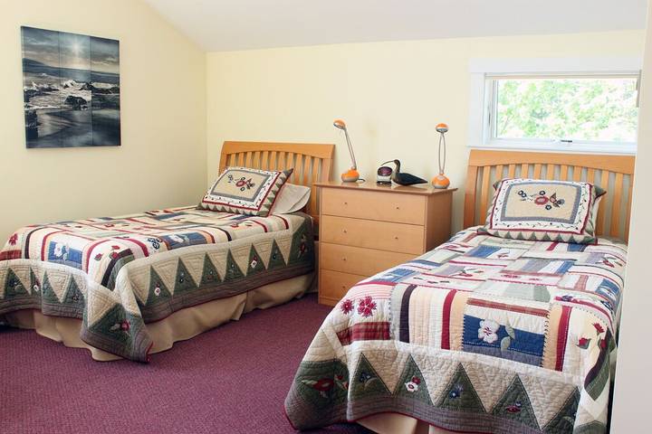 Vacation rental for 4 people, with yard and balcony in Acadia National Park