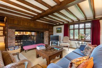 Holiday Rental for 10 People in Kirdford, West Sussex, Photo 3