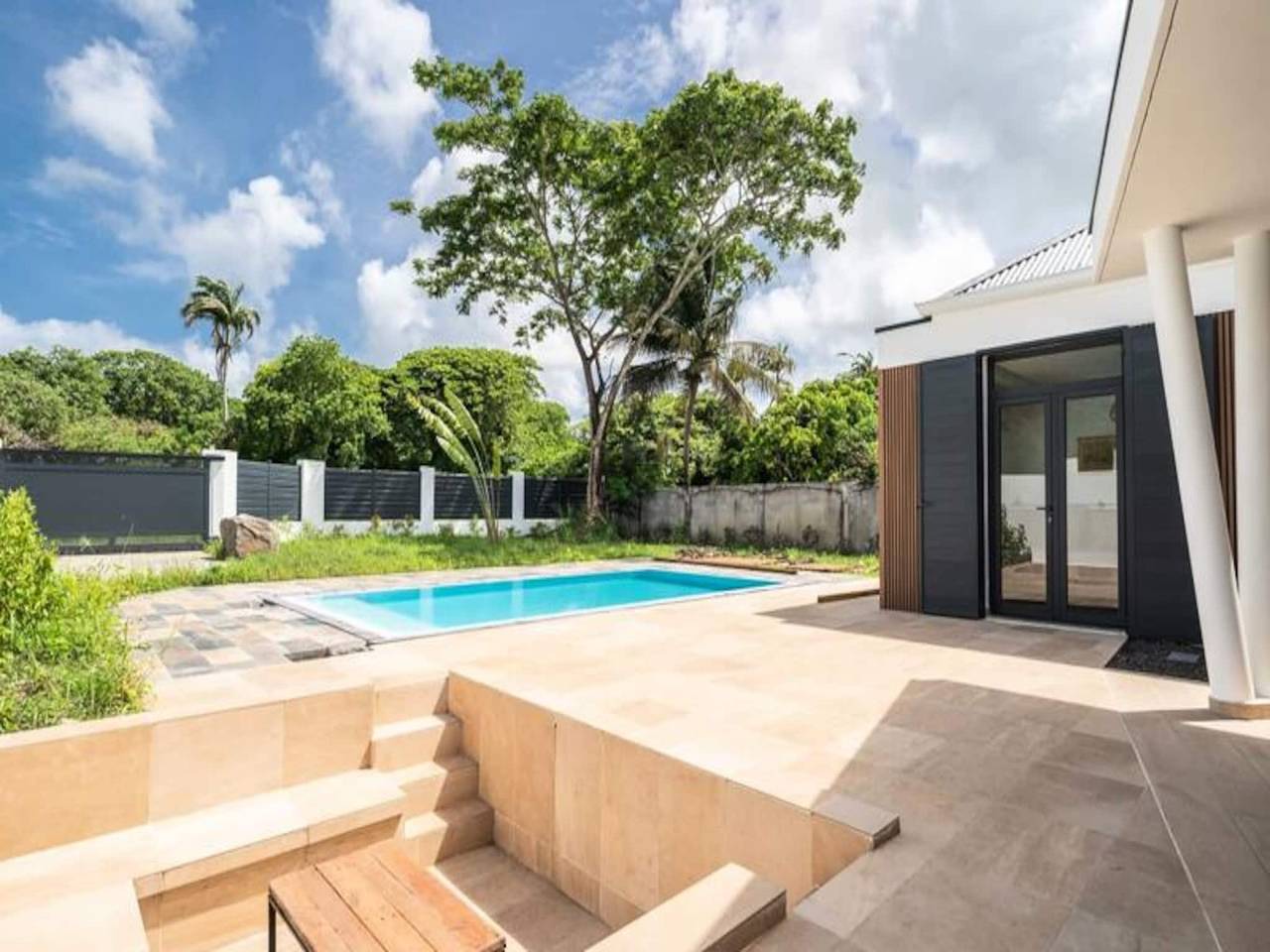 Appartement entier, Villa à Port-Louis avec Piscine Infinie in Port-Louis Guadeloupe, Guadeloupe