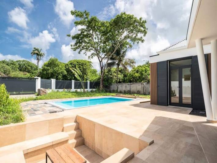 Gîte pour 8 personnes, avec jardin et piscine, adapté aux familles dans Port-Louis (Guadeloupe) - 2