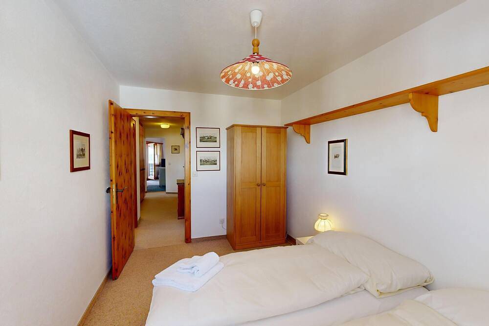 Ganze Wohnung, Apartment Auricula 3.3 - 3.5 Zimmer-Dachwohnung in Sils Maria, Sils im Engadin/Segl