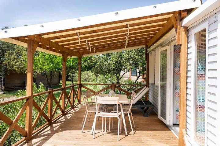 Caravane pour 6 personnes, avec vue sur le lac à Le Muy - 2