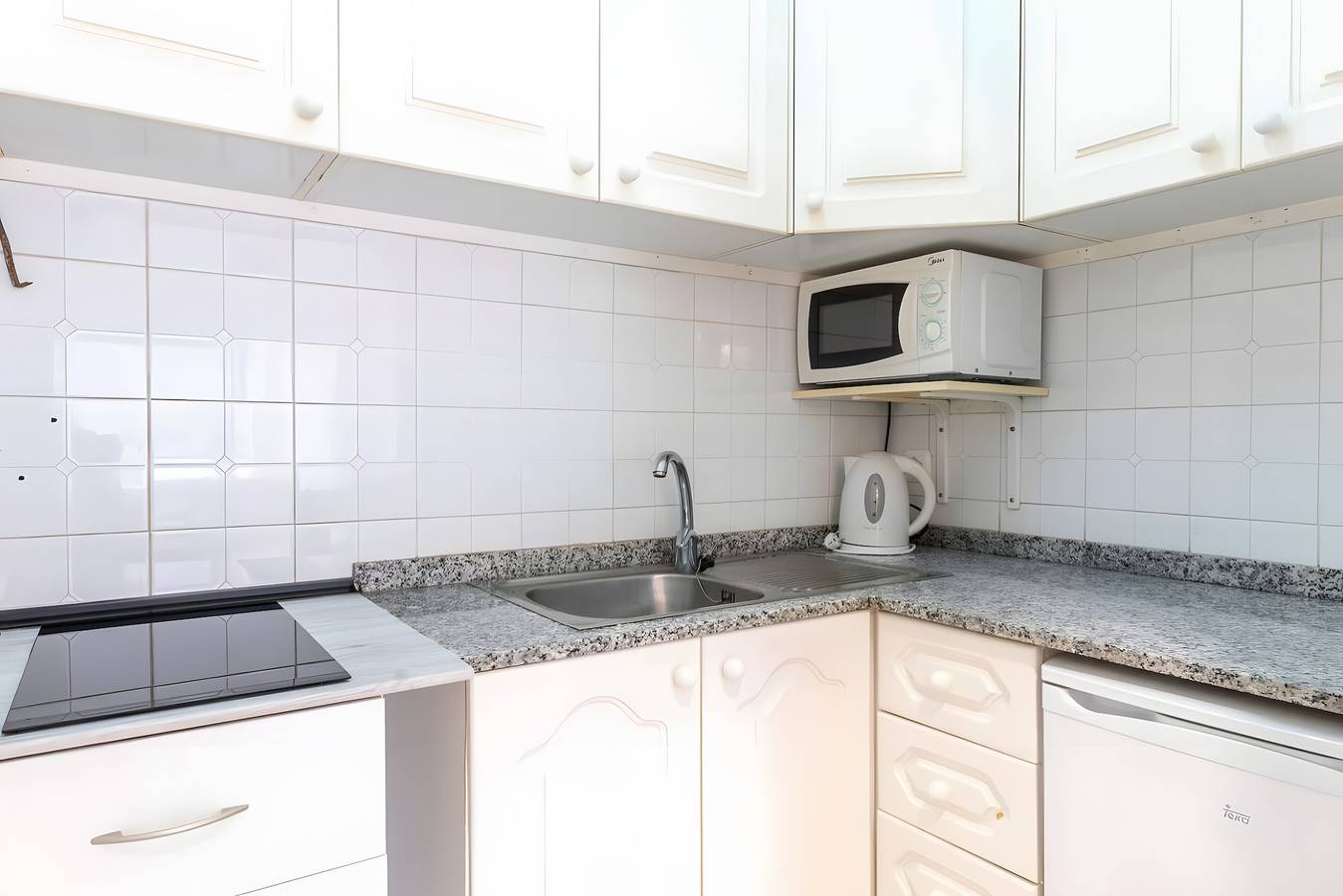 Ganze Wohnung, Ferienwohnung 'Costamar Oceanview 1 Bed' mit Meerblick, Gemeinschaftspool und Wlan in Los Cristianos, Arona
