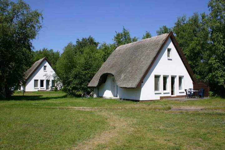 Ganze Wohnung, Doppelhaushälfte - Doppelhaus Hiddensee bei Vitte in Hiddensee, Nationalpark Vorpommersche Boddenlandschaft