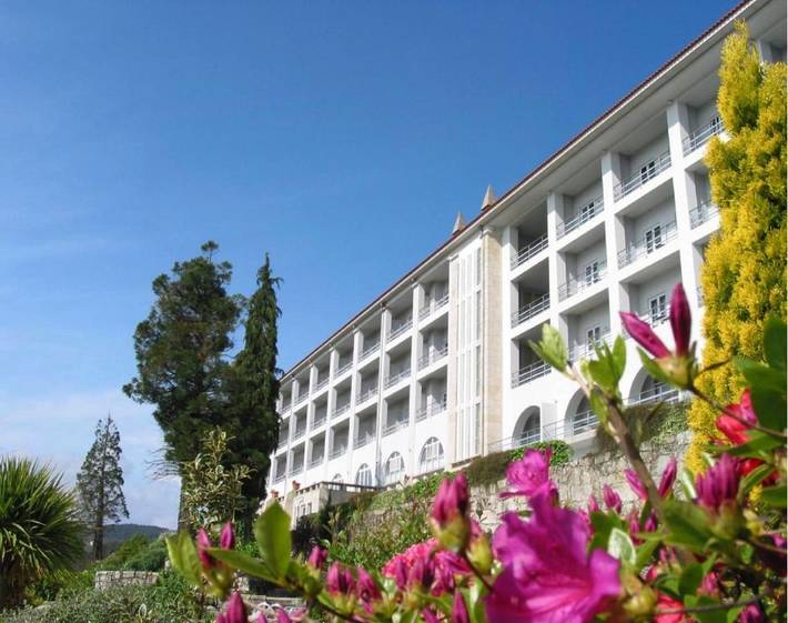 Hôtel pour 3 personnes, avec piscine ainsi que jardin et vue dans Tondela - 2