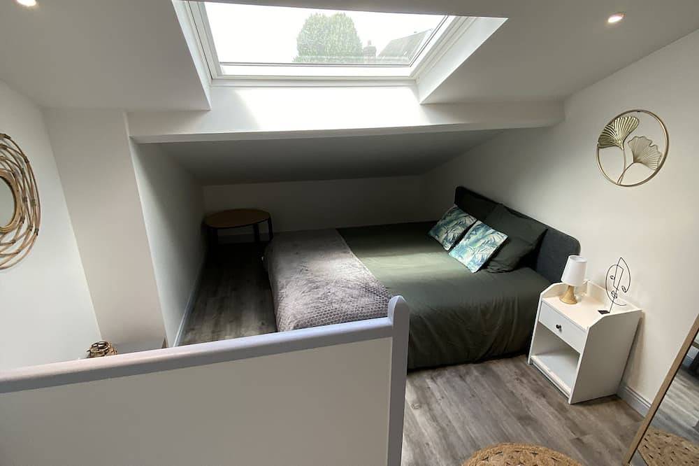 Entire apartment, L'Emile Zola : Duplex Apartment Hyper Centre in Saint-Quentin, Aisne