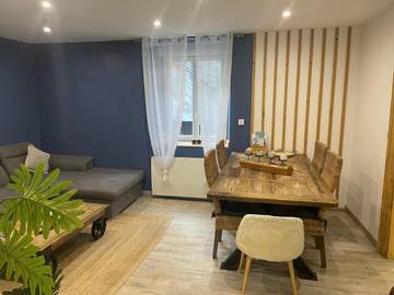 Gîte pour 8 personnes, avec balcon et vue à Saint-Julien-Mont-Denis