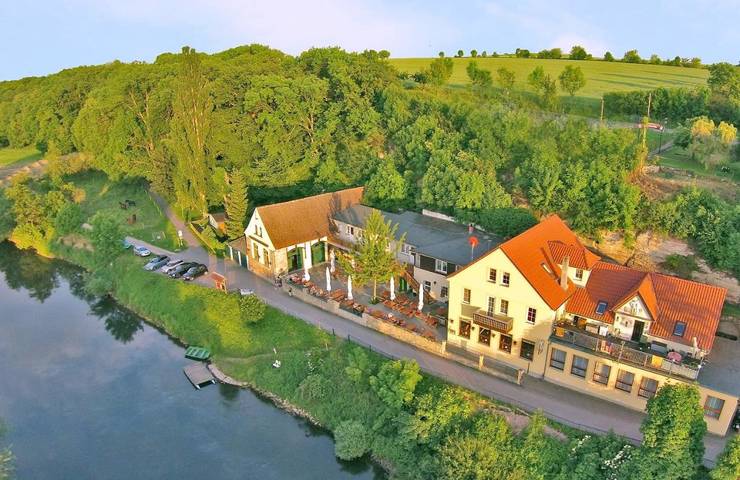Hotel für 2 Personen, mit Terrasse und Garten sowie Ausblick in Schönburg