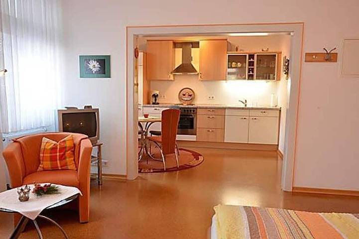 Ferienwohnung für 2 Personen, mit Garten in Hambach (Neustadt) - 2