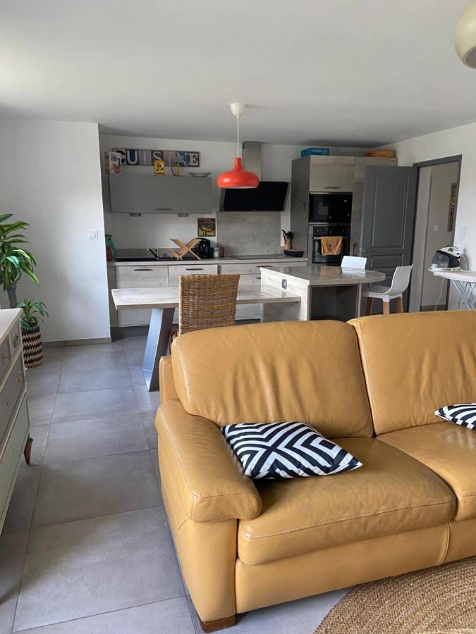 Appartement en Provence-Lubéron - piscine et calme in Volx, Parc naturel régional du Luberon