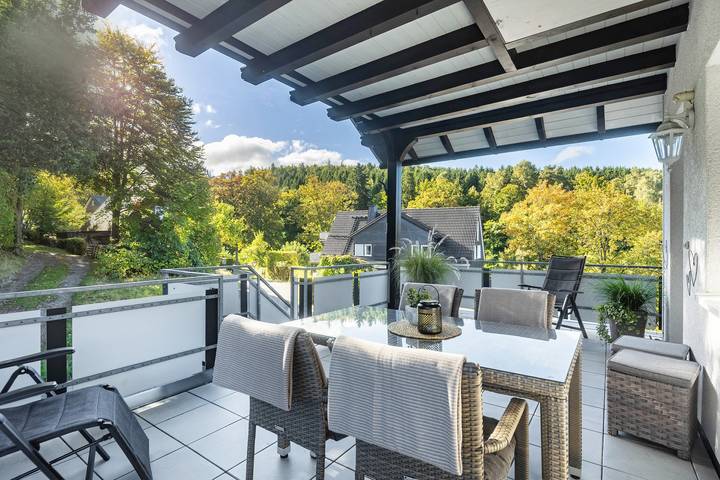 Appartement entier, Appartement 'Zweite Heimat' avec balcon et Wi-Fi in Schmallenberg, Arrondissement du Haut-Sauerland