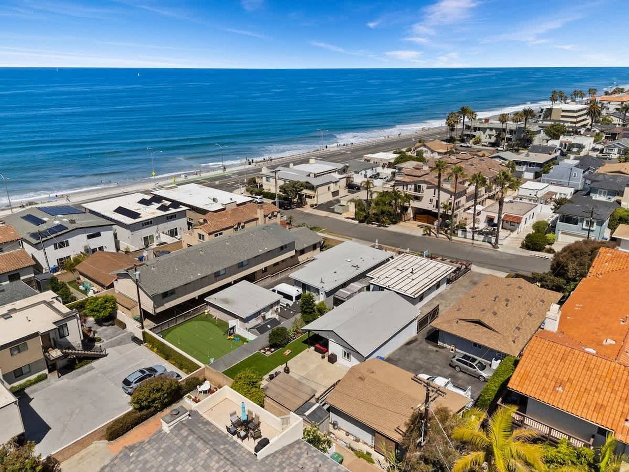 1 Bedroom Steps from Beach and Carlsbad Village in Carlsbad, San Diego County