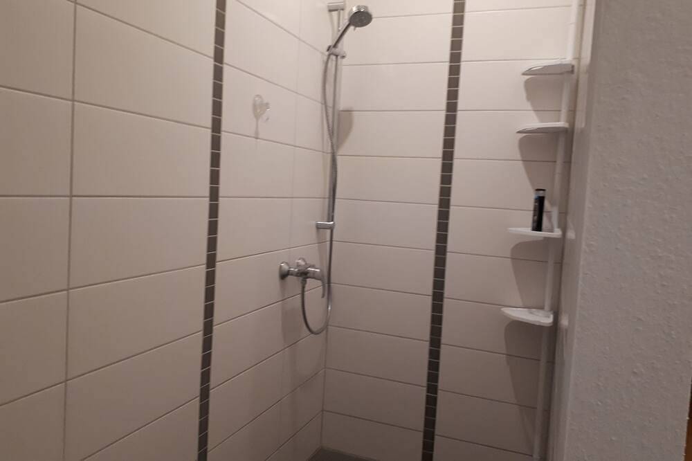 Ganze Wohnung, Haustierfreundliche Ferienwohnung mit Garten in Grütz, Rathenow