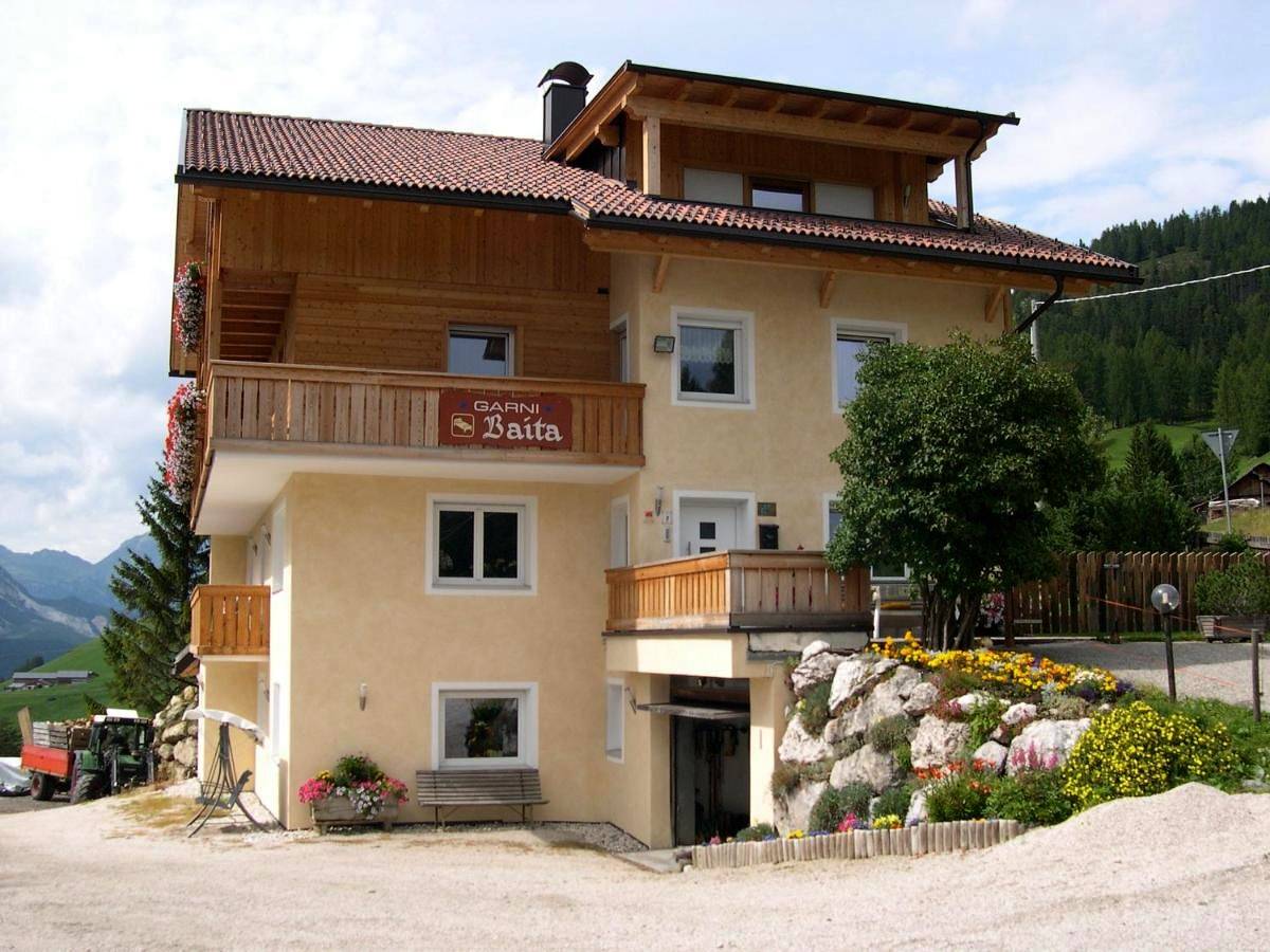 Garni Baita in San Cassiano, Abtei