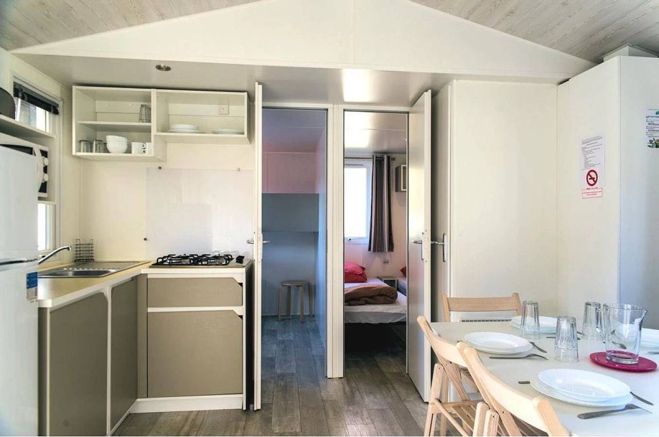 Zecamping 3 étoiles familial piscine chauffée mobil-home Tv clim 30m2 in Arles-sur-Tech, Région de Céret