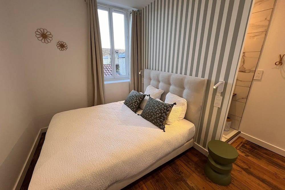 Ganze Wohnung, Apartment-Apartment-Ensuite-Balkon in Villefranche-de-Rouergue, Aveyron