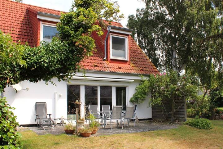 Ferienhaus für 6 Personen, mit Garten in Wustrow