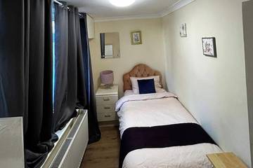 Cottage for 6 People in Bromley, London, Photo 2