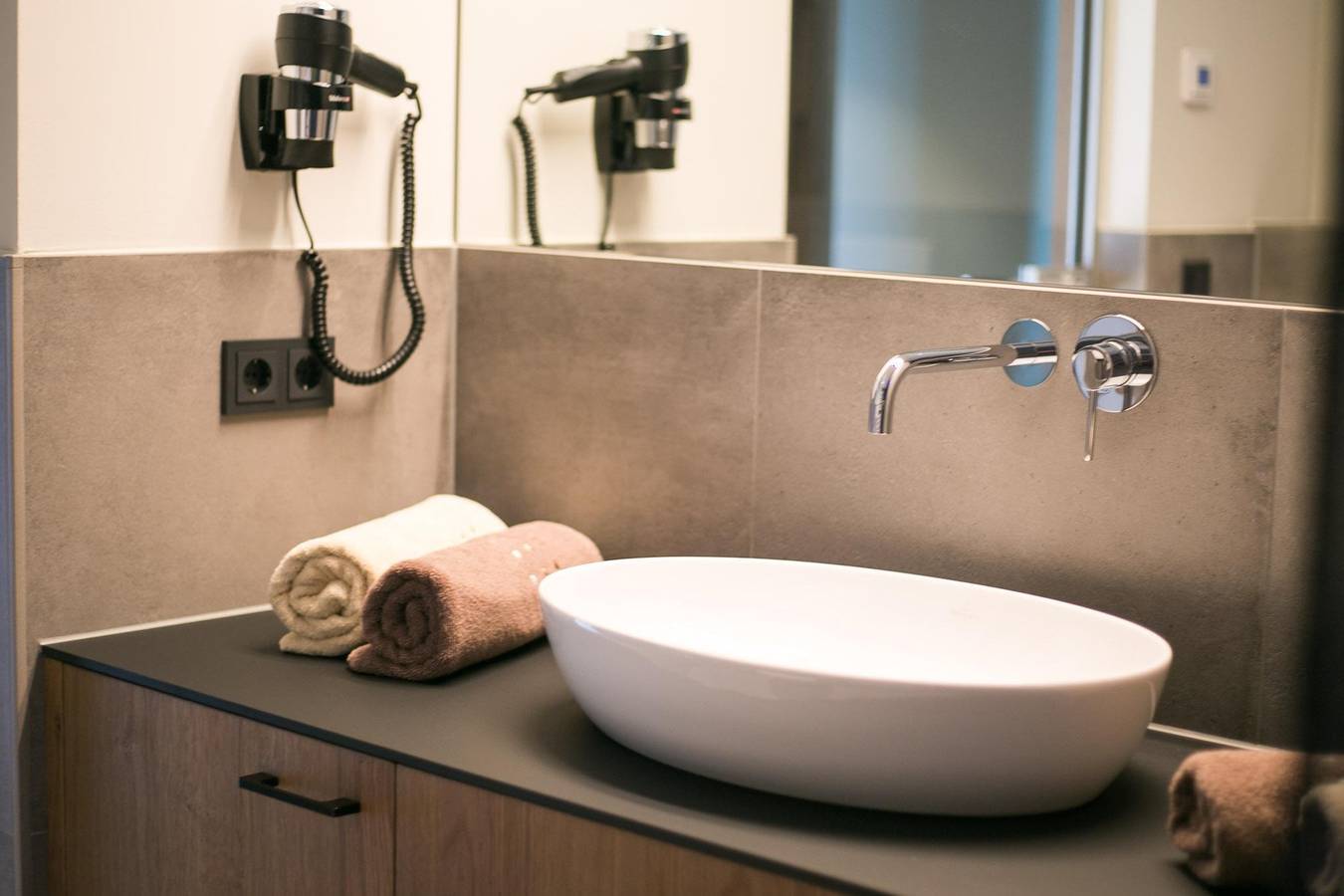 Appartamento intero, Zimmer 2 in Prealpi del Tux, Zellberg