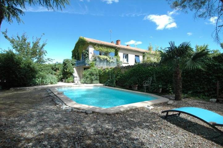 Appartement de vacances pour 4 personnes, avec Jardin et Piscine