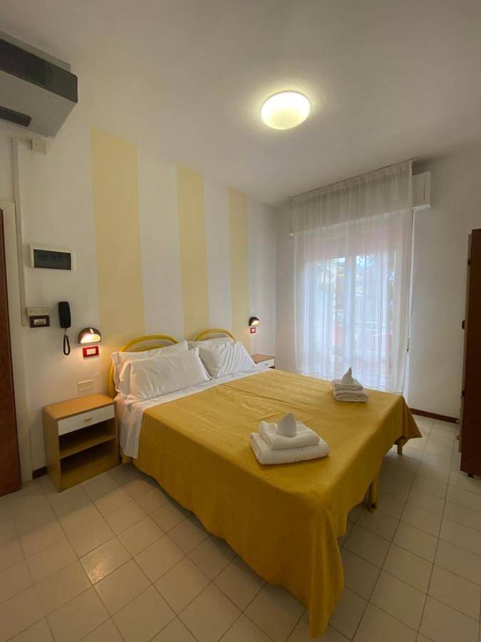 Hôtel pour 2 personnes, avec vue et balcon à Riccione - 2