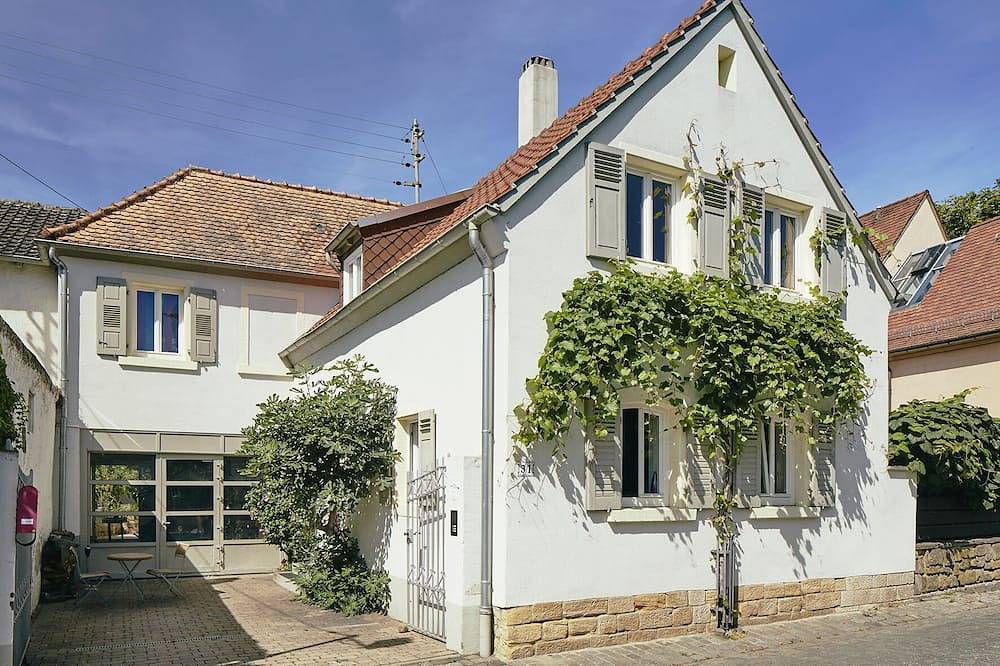 Charmantes Haus mit Gartenmitnutzung in Forst an der Weinstraße, Pfälzer Rheinebene