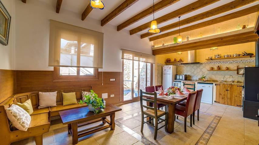 Casa de vacaciones para 12 personas, con terraza y piscina - 1