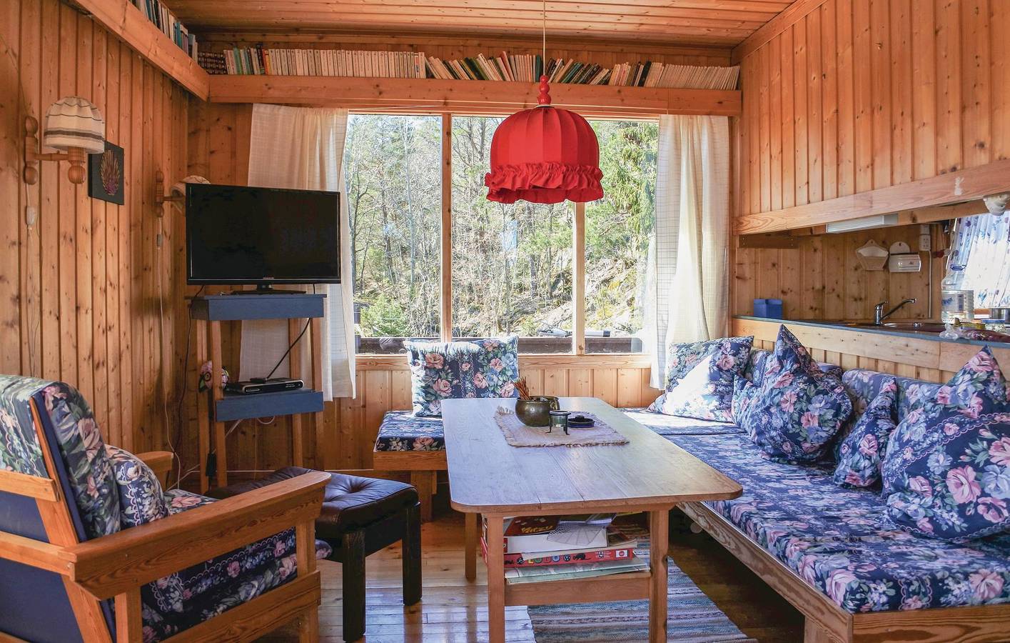 Ferienhaus für 8 Personen mit Terrasse in Risør