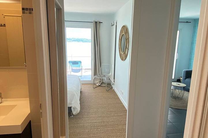 Gîte pour 2 personnes, avec terrasse à Le Bourget-du-Lac - 2