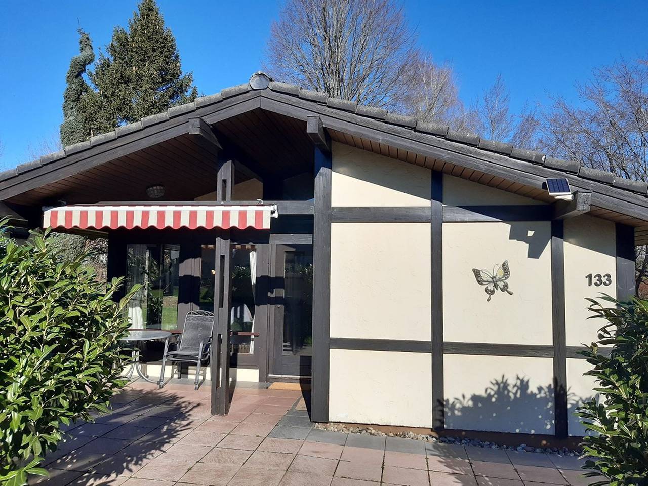 Voll ausgestattetes Ferienhaus "Robinson" Nr.133 mit überdachter Terrasse in Waldbrunn, Neckar-Odenwald-Kreis