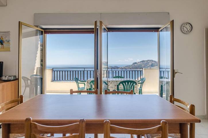 Holiday apartment for 6 people, with garden and view, child-friendly - 1