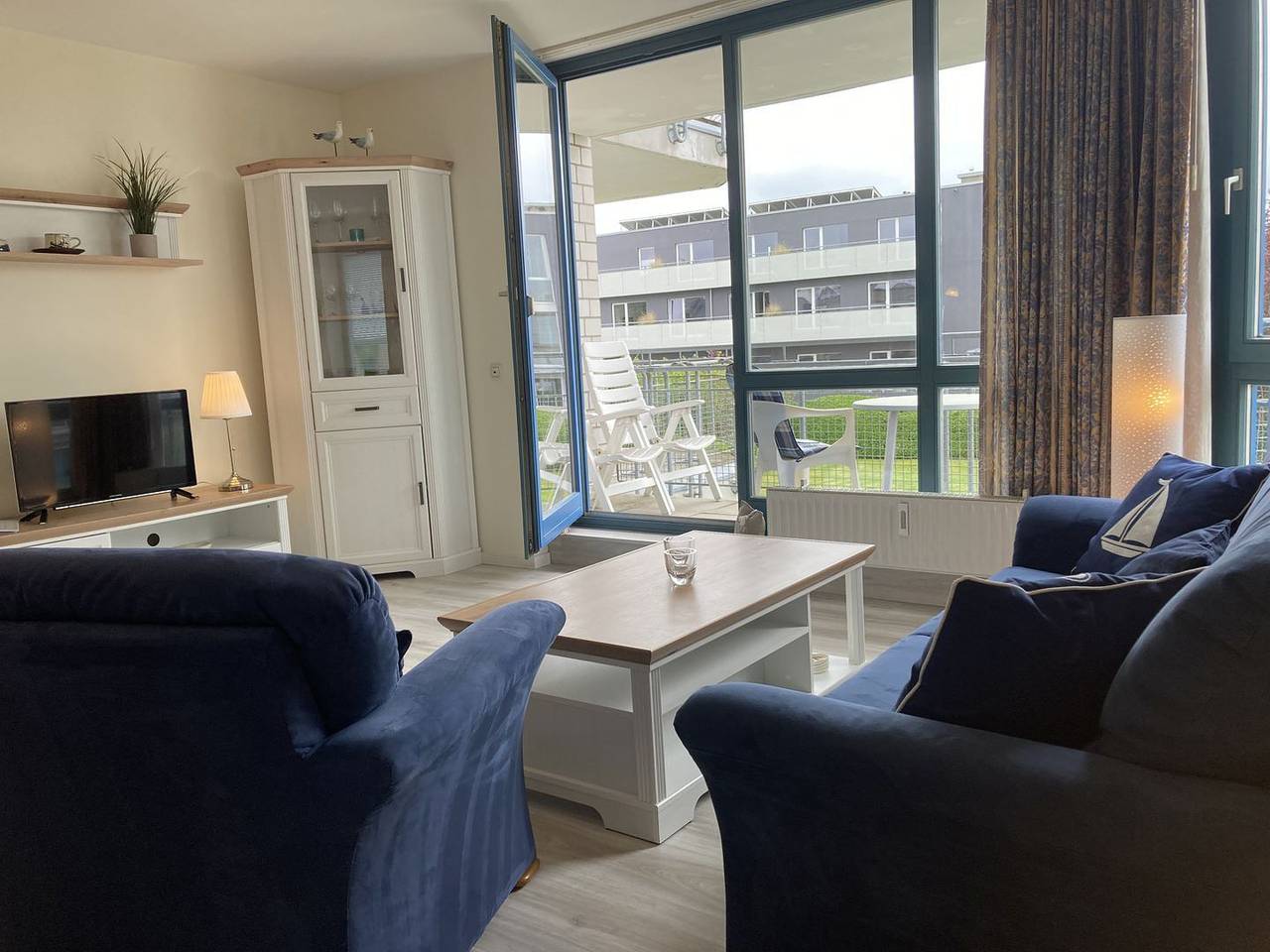 Ganze Wohnung, Die "Strandhausvilla"... nur ca. 150 m vom feinen Dahmer Sandstrand entfernt! in Dahme, Ostholstein